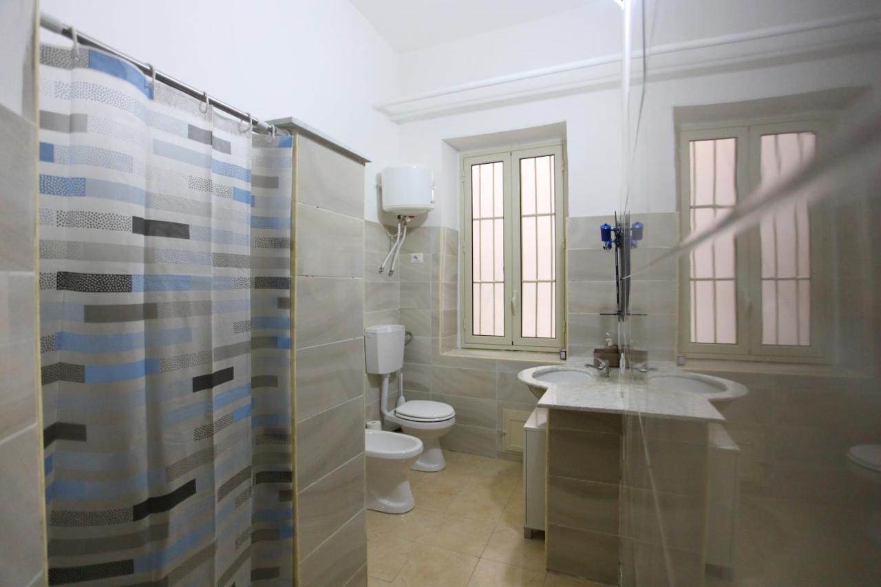 Zu' Nicola Apartment ปาแลร์โม ภายนอก รูปภาพ